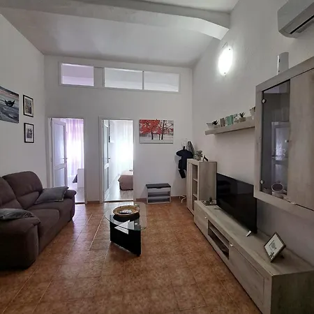 Vacanze - Via Lanusei